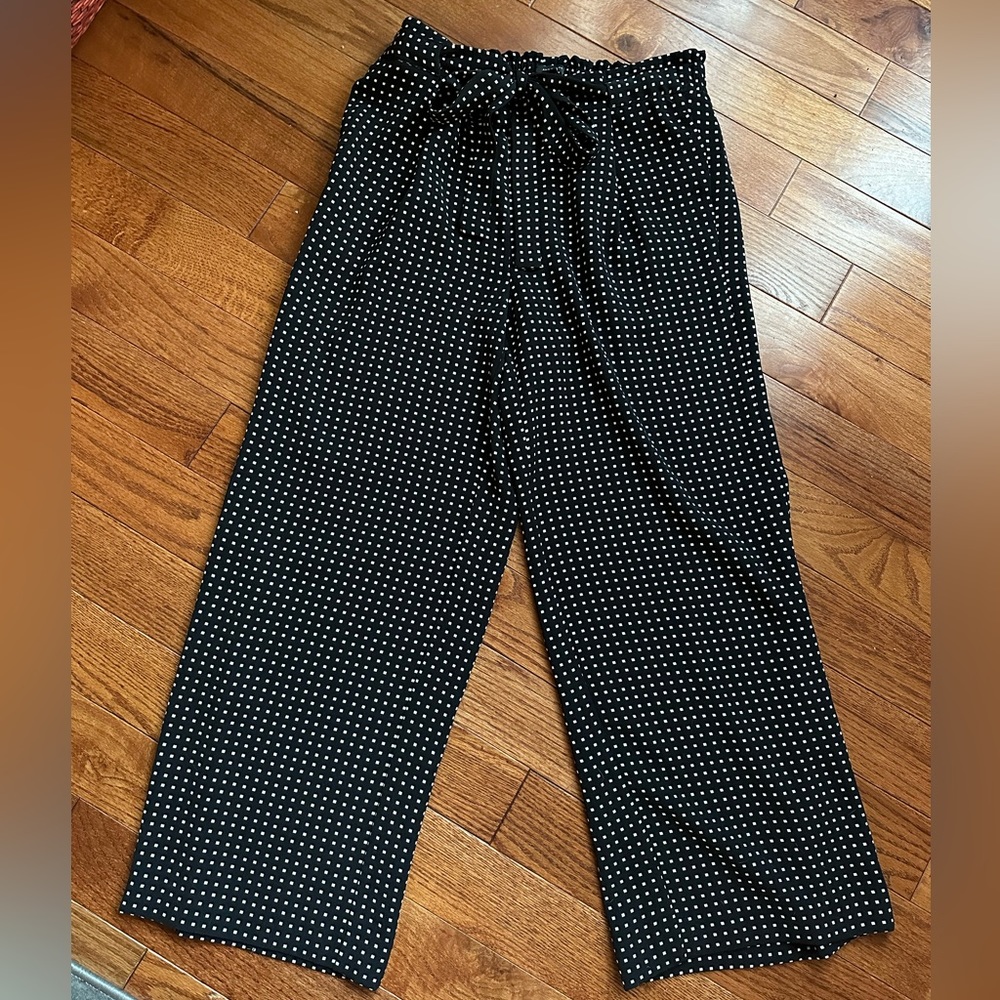 Ann Taylor Dotted Tie Waist Ankle Pants - Size M